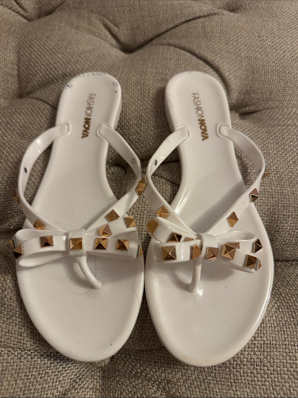 Fashion Nova White Jelly Bow Sandals with Gold Studs